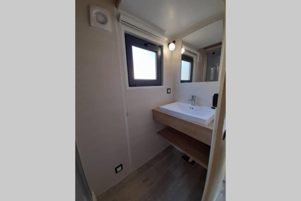 Maison Tiny House 2 Chambres Soulac A 500M Plage المظهر الخارجي الصورة